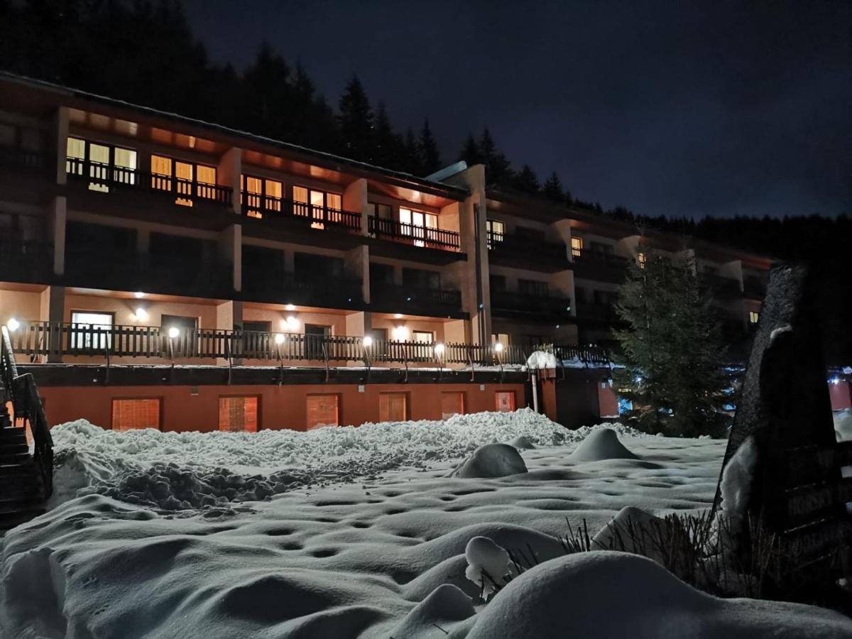 Papradno Horsky Hotel Podjavornik المظهر الخارجي الصورة